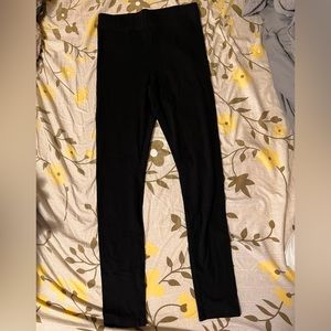 Black woman leggings from forever 21